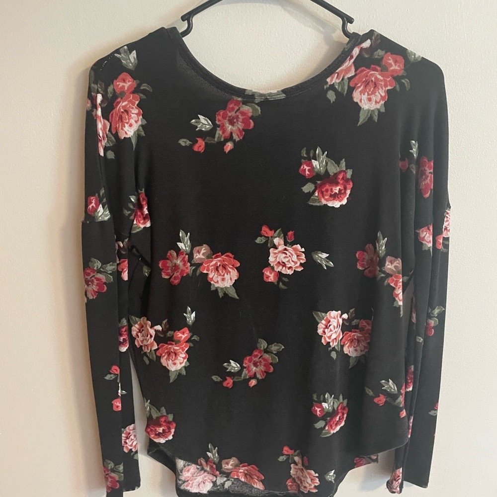 Rue 21 flower top